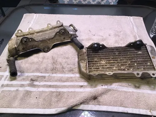 2002 Yamaha WR250F  Radiators no leaks