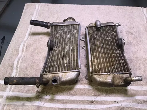 2002 Yamaha WR250F  Radiators no leaks