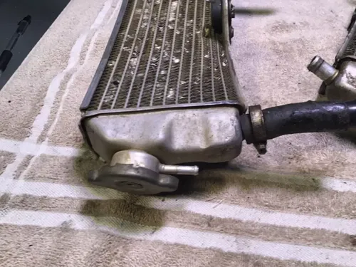 2002 Yamaha WR250F  Radiators no leaks