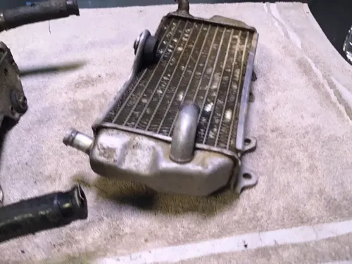 2002 Yamaha WR250F  Radiators no leaks