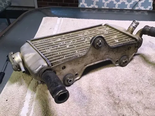 2002 Yamaha WR250F  Radiators no leaks