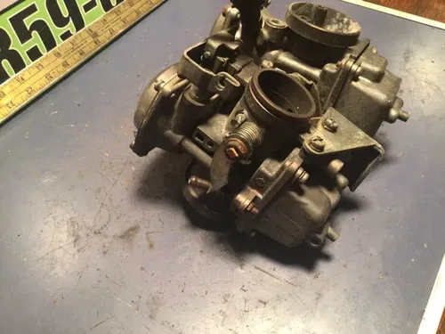 1981 YAMAHA VIRAGO 750 XV750 CARBURETOR 4X7-14900-01-00 (see description)