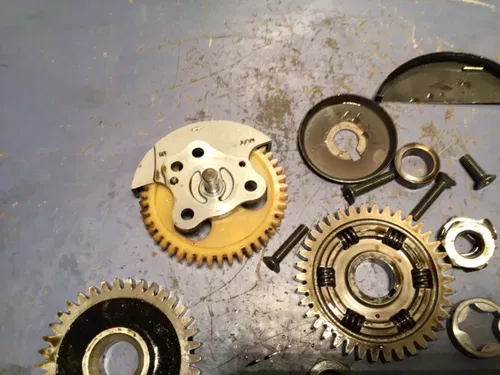 1992-2006 Yamaha XT225 XT 225 Serow Oil Pump Clutch Side Engine Motor Gear Parts