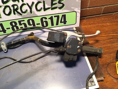 2003 Yamaha Kodiak 450 HandlebarsControls 4WD Switch Starter button front master
