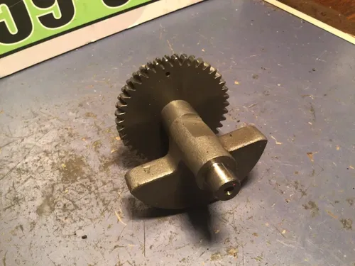 1987 1986 HONDA XL250R Crankshaft  Counter Balance Crank gear  OEM