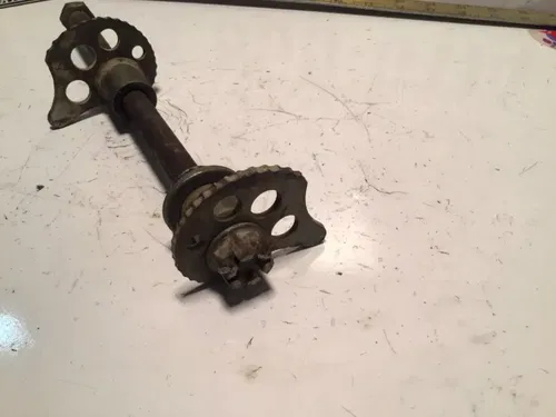 04 Yamaha TTR225 TTR 225 Rear Wheel Axle Bolt Hub Shaft Adjusters 2-G