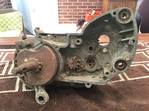 Fox Sundowner sach sachs  saxonette arctic cat clutch  Crank right crankcase