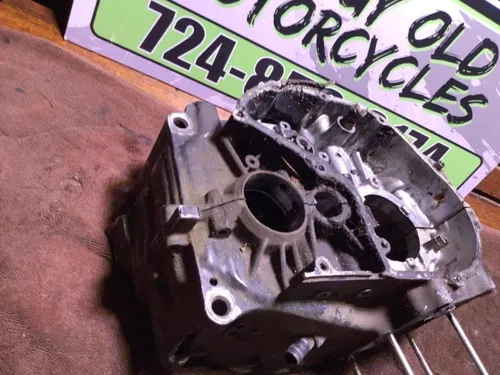 1973-75' 73' Honda XL175 XL-175 / OEM NICE ENGINE MOTOR CRANK CASES TOP BOTTOM