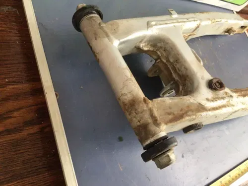 1999 2000 Honda XR100R XR 100 Rear Swingarm w/Pivot bolt xr100