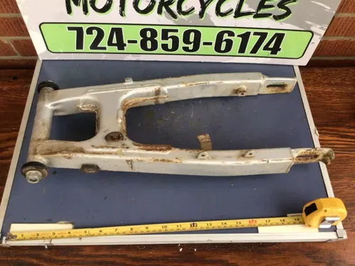 1999 2000 Honda XR100R XR 100 Rear Swingarm w/Pivot bolt xr100