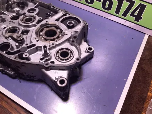 87 Kawasaki KSF250 Mojave KSF 250 Engine Right Clutch Side Crankcase Crank Case