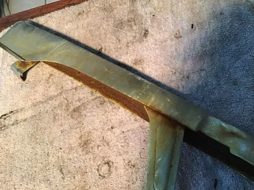 1975 Suzuki GT250 chain guard chain guide rear