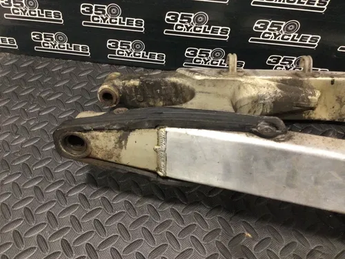 1997 Kawasaki Kx125 Oem Swingarm 1997-1998 Rear Swing Arm Silver 33001-1525-TX