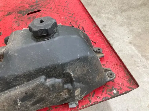 87-04 Genuine Yamaha WARRIOR 350 FUEL GAS TANK WITH PETCOCK