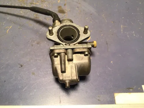 1990 Yamaha moto 4 Yfm200 OEM Carburetor carb 200