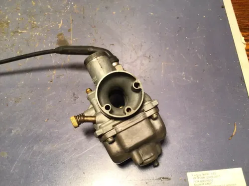 1990 Yamaha moto 4 Yfm200 OEM Carburetor carb 200