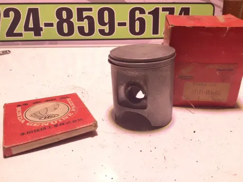 1986 honda atc 250r NOS Honda Piston and Rings 13101-hb9-305