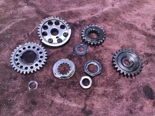 1998 Yamaha YZ400F Primary drive gear counter balance gear