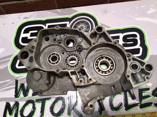 2001 99-02 Kawasaki KX125 KX 125 Right Side Engine Crankcase Crank Case Half