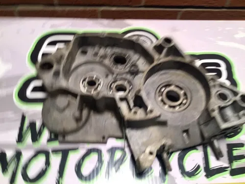 2001 99-02 Kawasaki KX125 KX 125 Right Side Engine Crankcase Crank Case Half