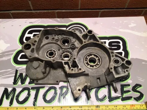2001 99-02 Kawasaki KX125 KX 125 Right Side Engine Crankcase Crank Case Half