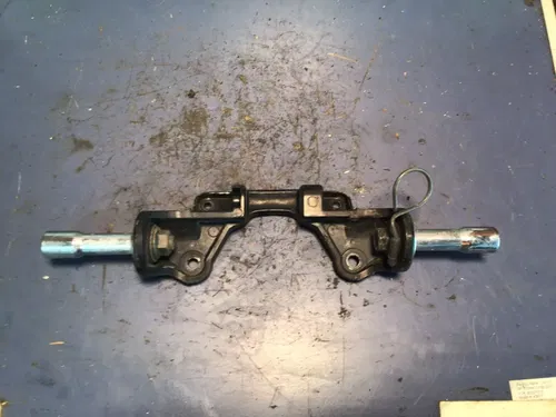 YAMAHA 1981 1982 1983 XV750 VIRAGO HEADLIGHT STAY HOLDER BRACKET MOUNT