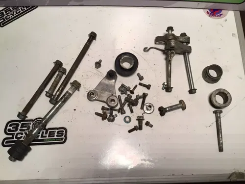 2005 SUZUKI RMZ 450 Motor Mounts / Engine wheel spacers misc chassis hardware