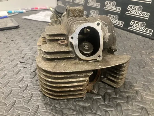1999 Yamaha Warrior 350 Cylinder Head Valve  Intake Exhaust