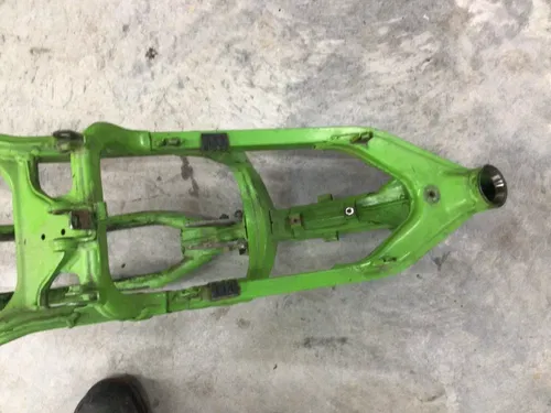 1995-1996 Kawasaki KX125 Frame Chassis Linkage