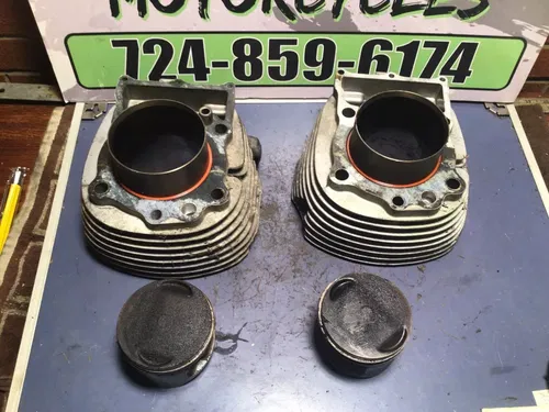1981 YAMAHA VIRAGO 750 FRONT and REAR CYLINDER JUG Pistons Cylinders
