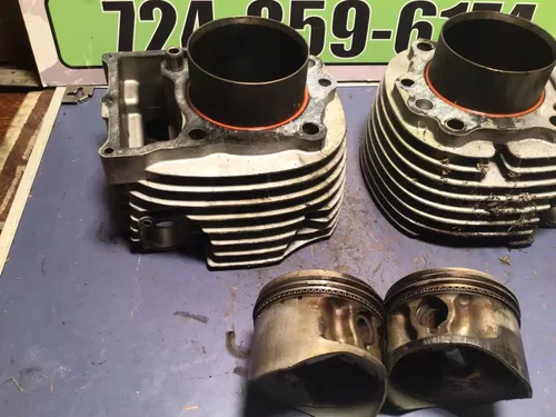 1981 YAMAHA VIRAGO 750 FRONT and REAR CYLINDER JUG Pistons Cylinders