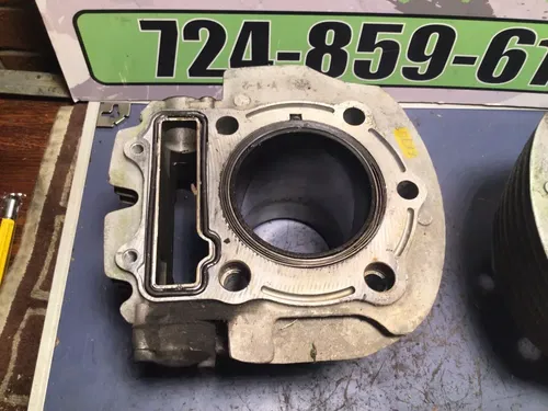 1981 YAMAHA VIRAGO 750 FRONT and REAR CYLINDER JUG Pistons Cylinders