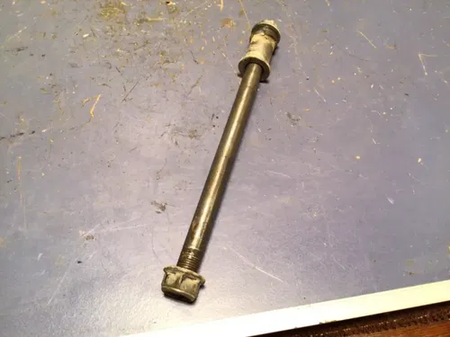 1985 1986 Honda XR80 XR100 Front Wheel Axle and Nut spacer