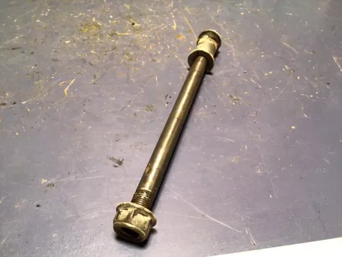 1985 1986 Honda XR80 XR100 Front Wheel Axle and Nut spacer