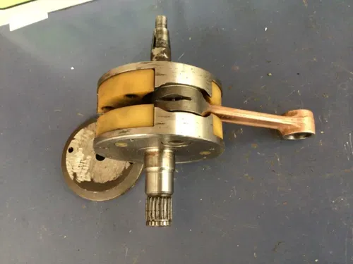 2005 Kawasaki KX250 crankshaft crank flywheel weight bad threads hot rods