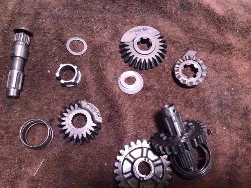 1986 Suzuki quadsport lt230 Start Shaft Kicker Starter Hardware Gear Suzuki L