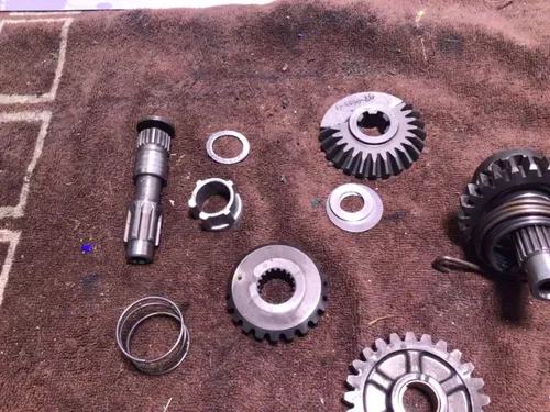 1986 Suzuki quadsport lt230 Start Shaft Kicker Starter Hardware Gear Suzuki L