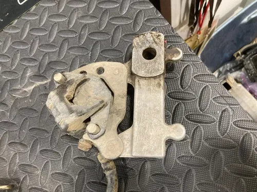 2002 02-15 RM85 RM85L OEM Rear Brake Caliper Bracket Master cylinder