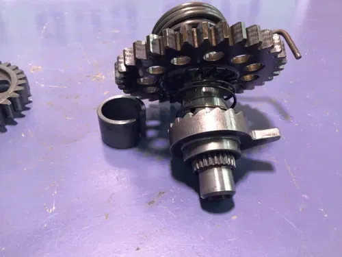 2004 - 2009 Honda CRF450 CRF 450 Kick Start Mechanism Kicker Shaft Gear