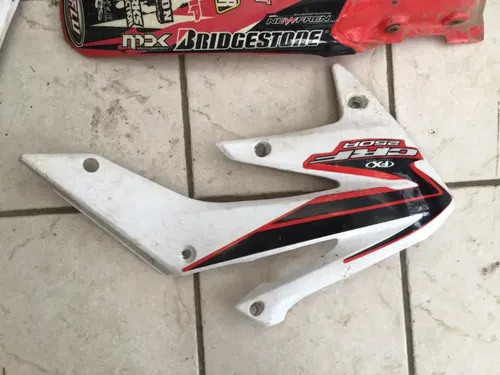 2004 - 2007 HONDA CRF250R CRF250 R GENUINE COMP PLASTIC KIT Fender Tank Shrouds