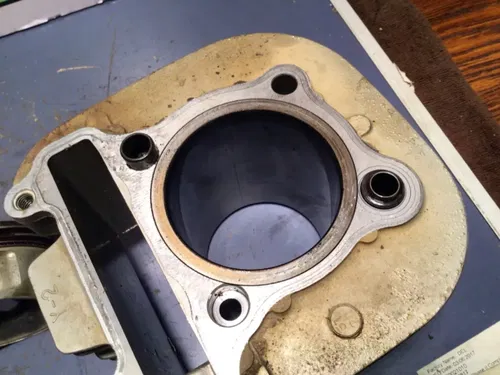 1996 Yamaha Serow XT225 OEM Cylinder Jug piston 3RW-11310-00-00 xt 225