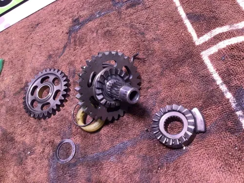 1989 CR125 KICK START SHAFT KICKER STARTER LEVER Gear Return Spring Bushing 89-9
