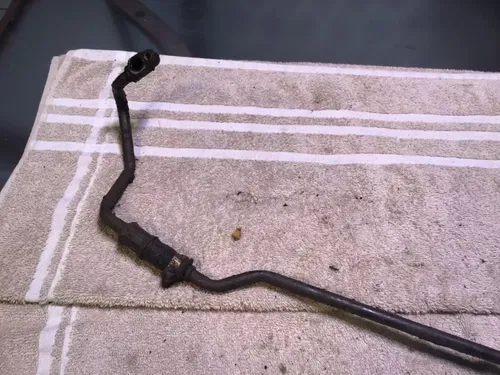 2002 Yamaha WR250F oil line hard line