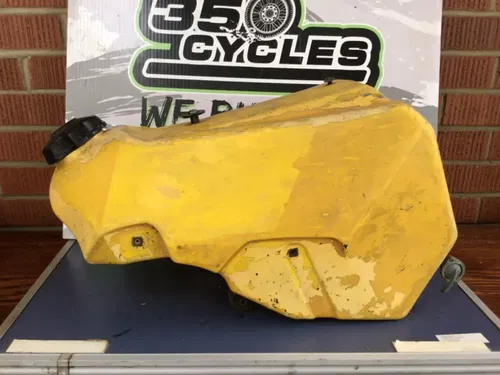1996-2000 96-00 Suzuki Rm250 Rm 250 Gas Tank Fuel With Cap Petcock and Mounts