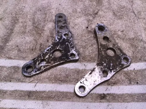 2002 Yamaha WR250F top motor mount