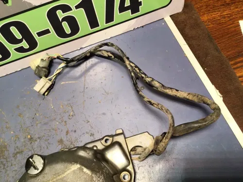 1996 96 YAMAHA XT 225 XT225 STATOR & COVER