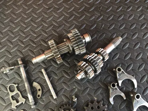 1990 Kawasaki KX250 OEM Transmission Shaft Input Output Gears Gearbox Tranny