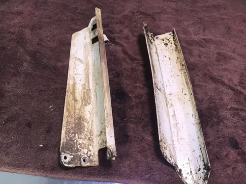 1998 Yamaha YZ400F fork covers