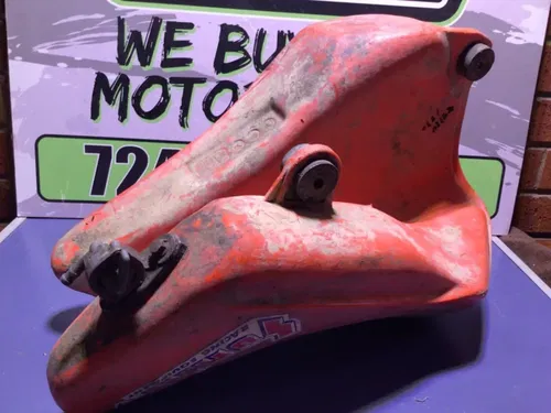 83 84 Honda CR80 CR 80 Gas Fuel Tank 17520-GC4-700 1983-1984