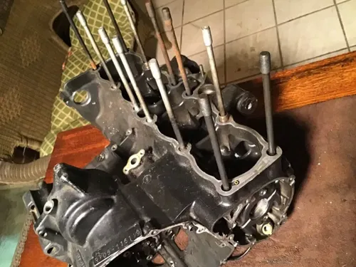 1986 87 88 Suzuki GSXR750 GSXR 750 Crankcase engine block crank case cases